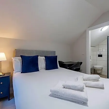 Barnacles Temple Bar Hotel 3*
